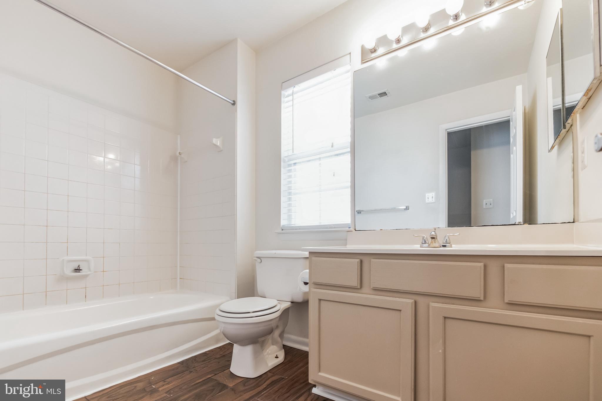 ODEND HAL - Residential Lease