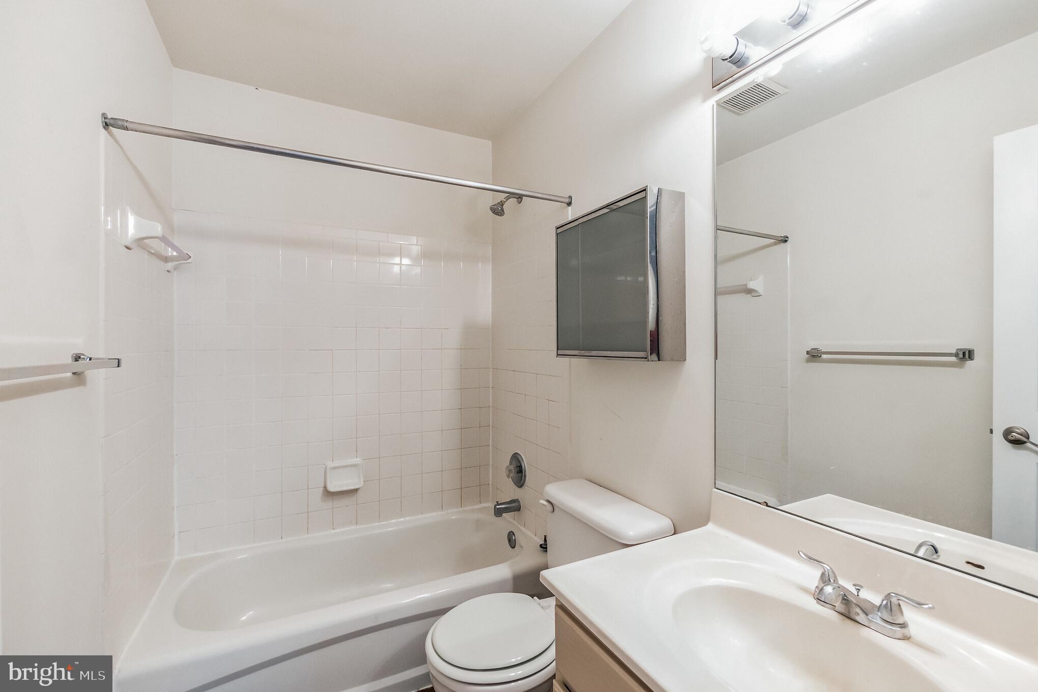 ODEND HAL - Residential Lease