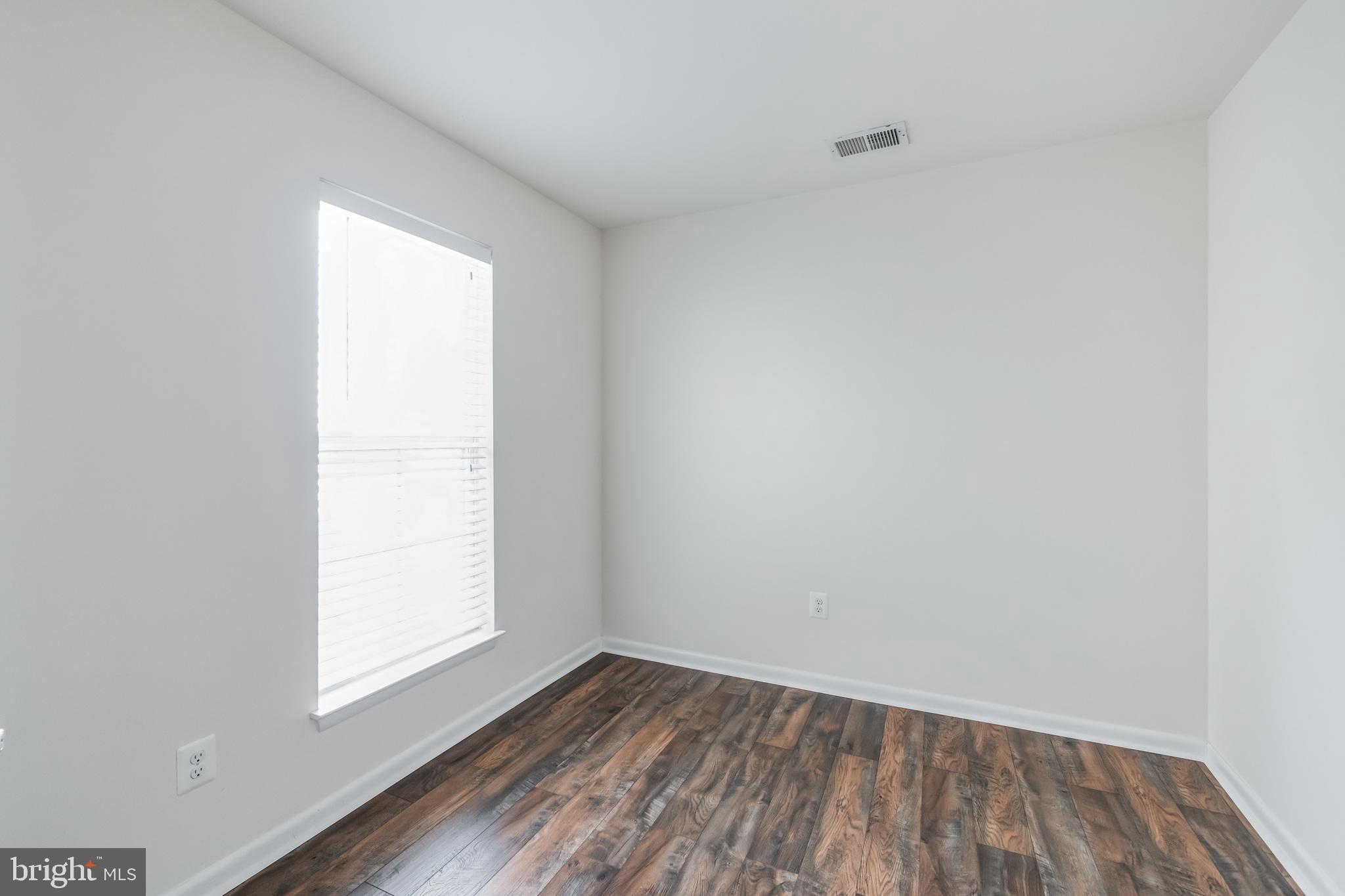 ODEND HAL - Residential Lease