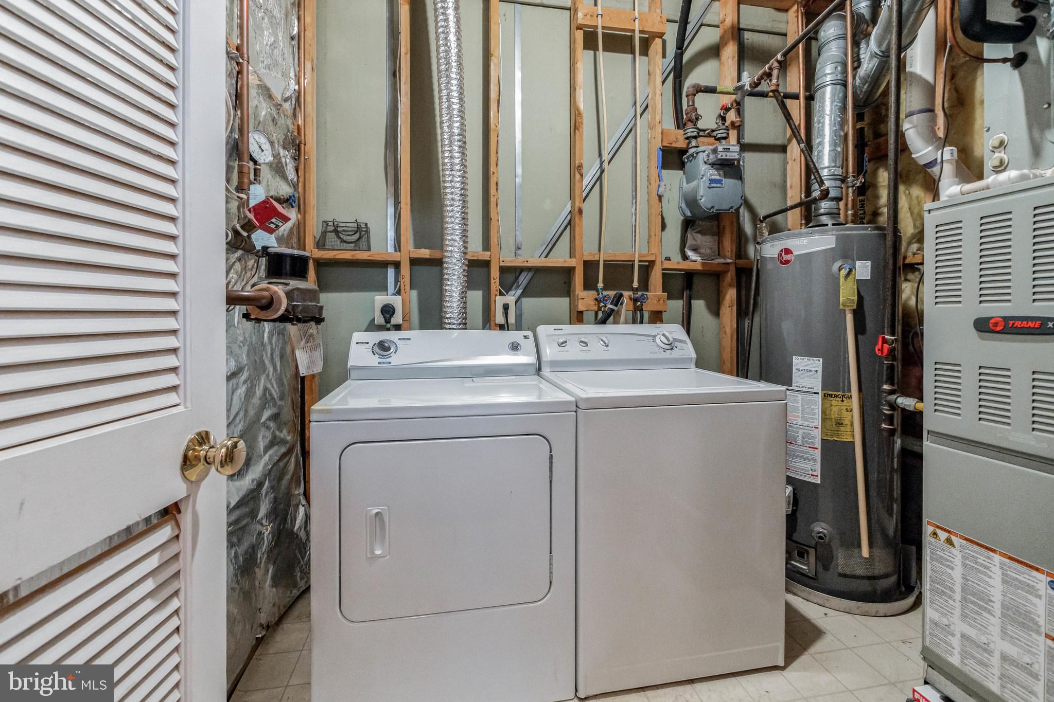 ODEND HAL - Residential Lease