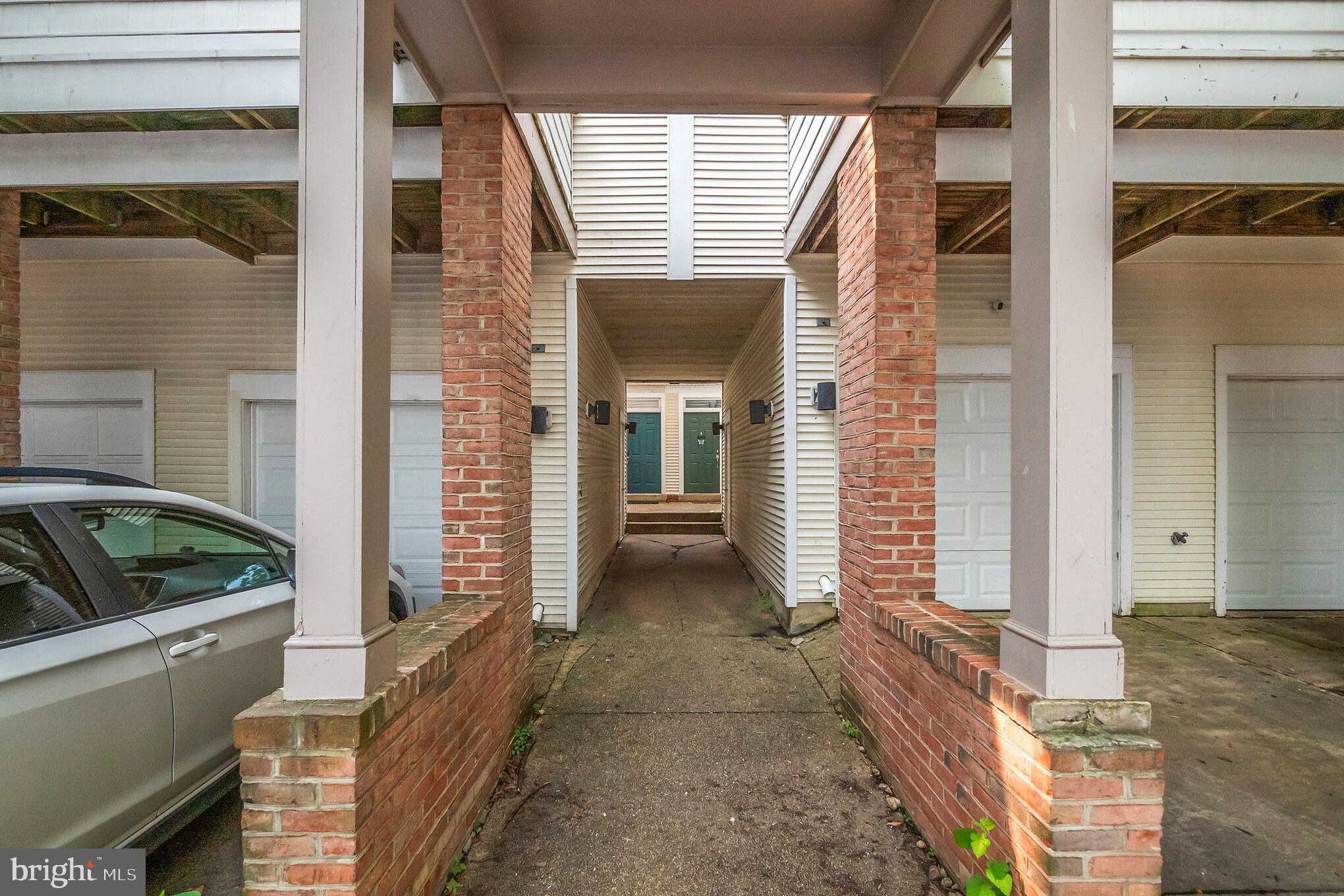 ODEND HAL - Residential Lease