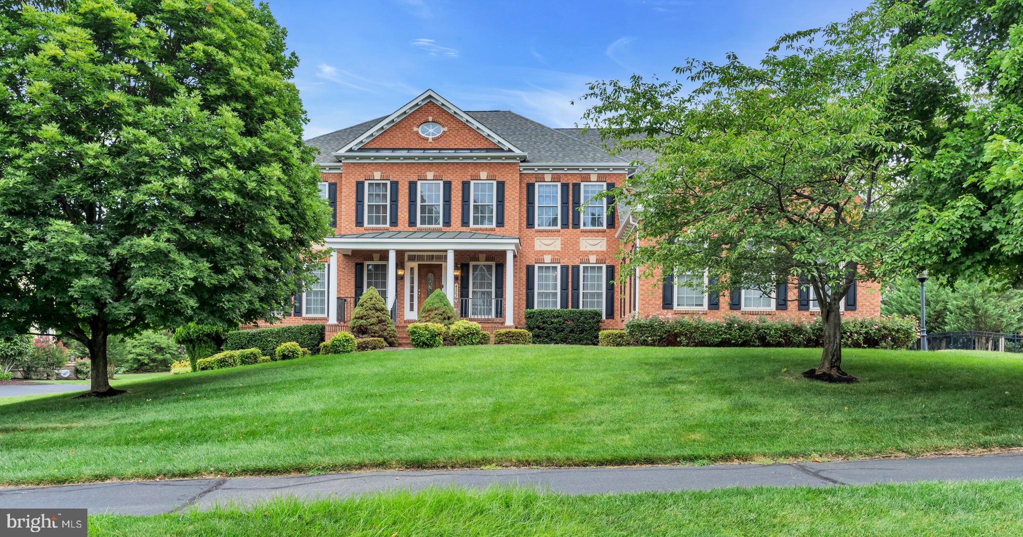 THE VILLAGE OF WAXPOOL - Residential