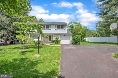 102 MEADOWOOD DRIVE LANSDALE PA 19446