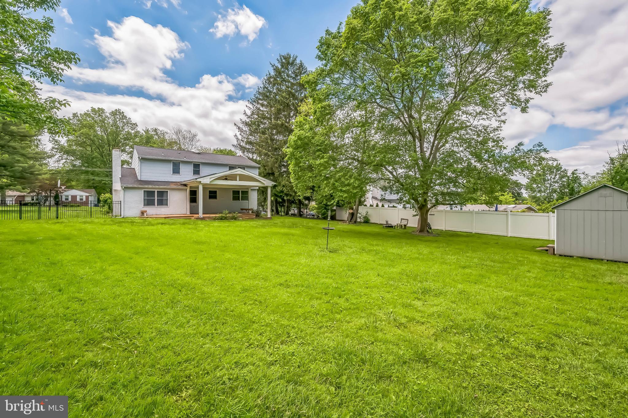 102 MEADOWOOD DRIVE