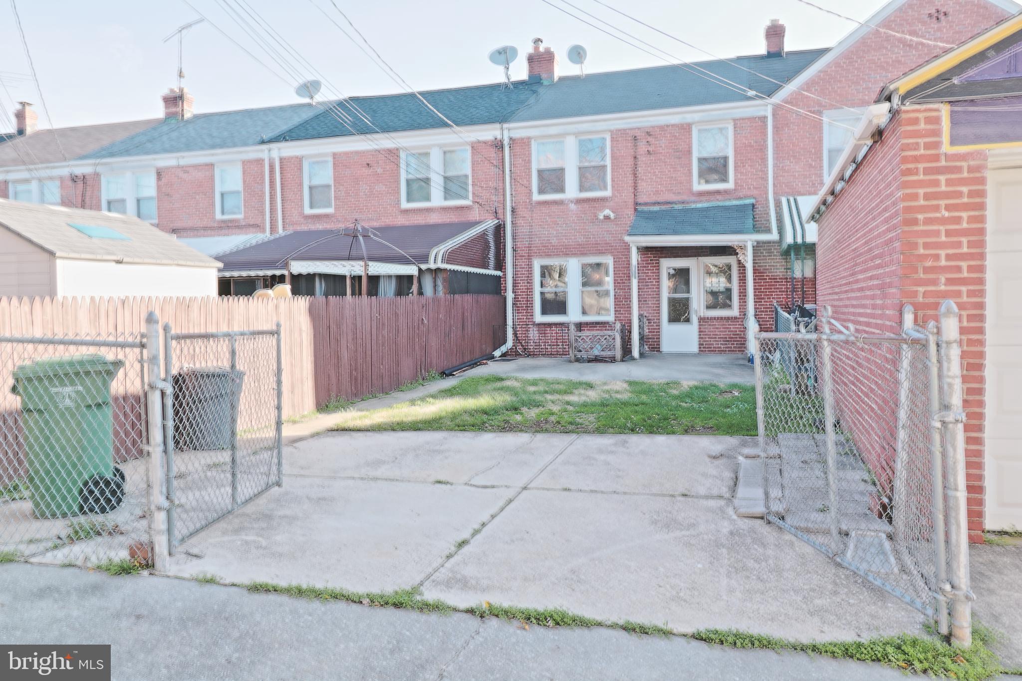 WEST HILLS - Residential