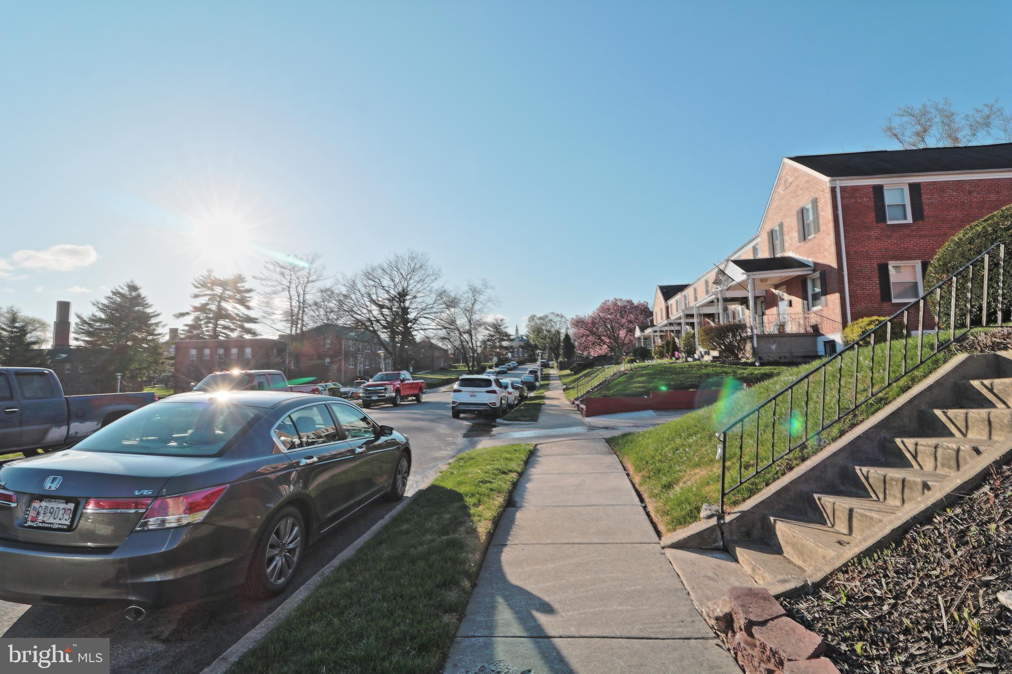 WEST HILLS - Residential