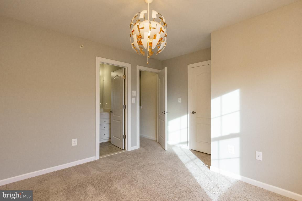 FALLS GROVE CONDOMINIUM - Residential