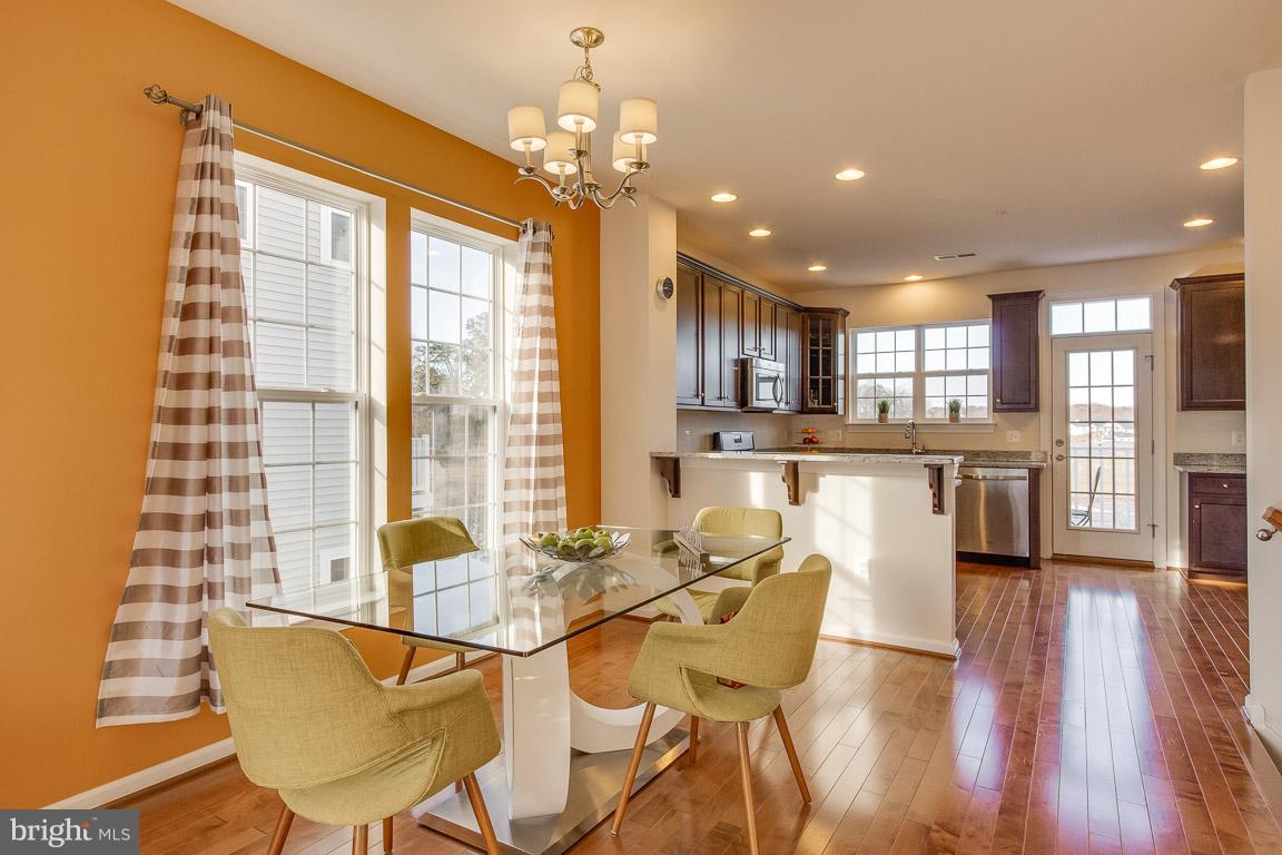 FALLS GROVE CONDOMINIUM - Residential