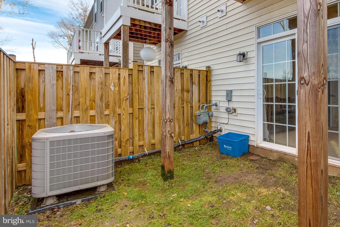 FALLS GROVE CONDOMINIUM - Residential