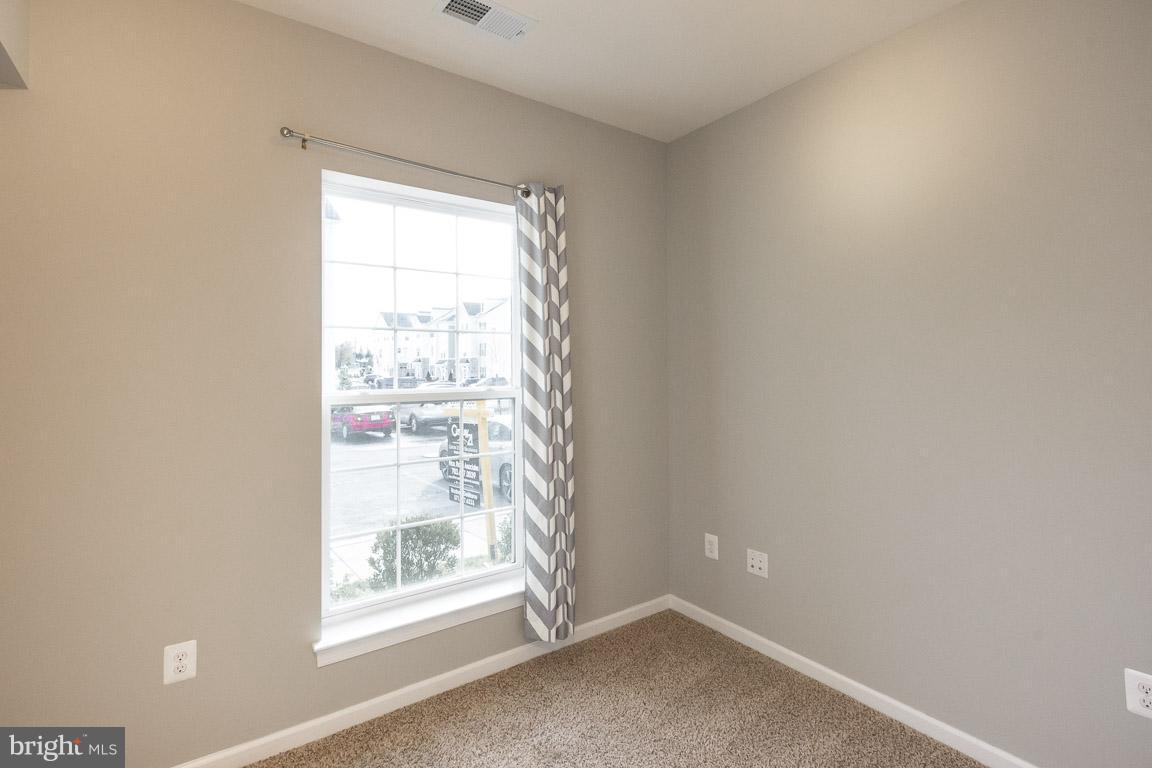 FALLS GROVE CONDOMINIUM - Residential