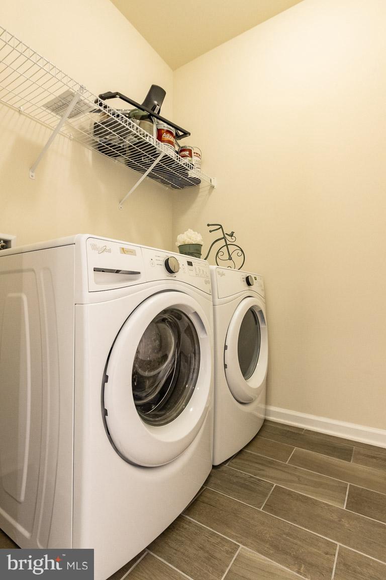 FALLS GROVE CONDOMINIUM - Residential
