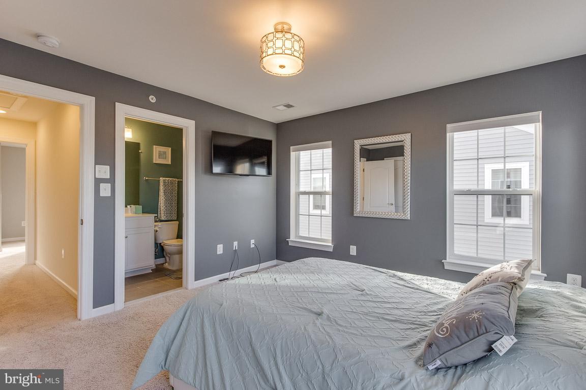 FALLS GROVE CONDOMINIUM - Residential