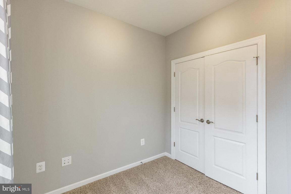 FALLS GROVE CONDOMINIUM - Residential