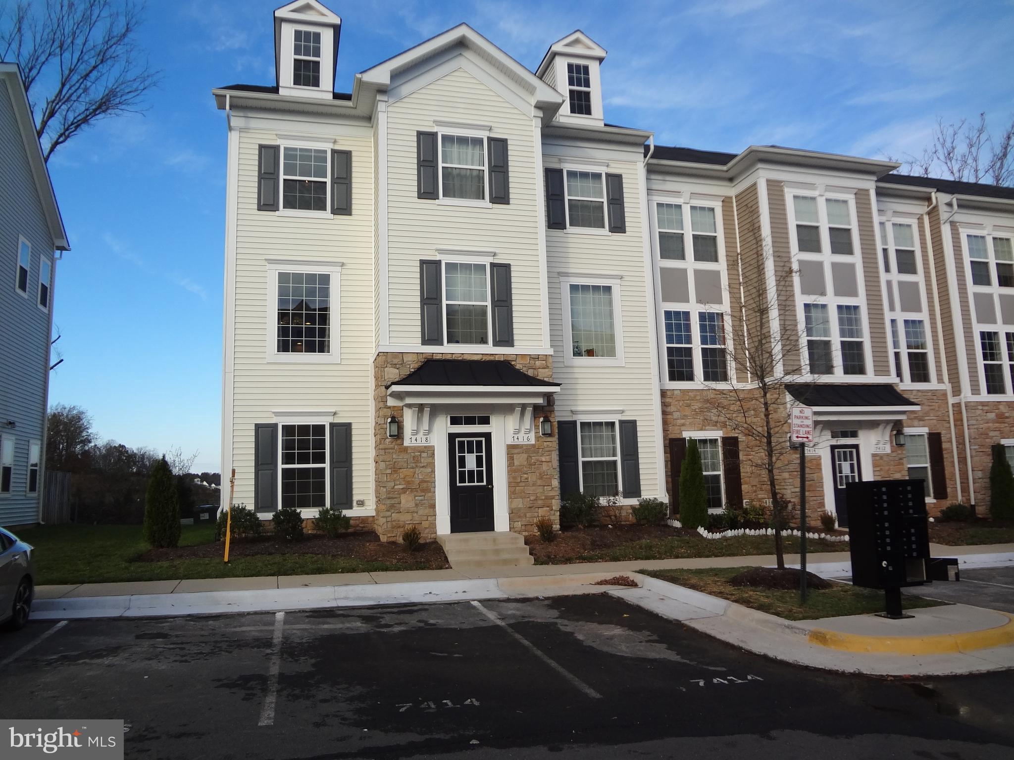FALLS GROVE CONDOMINIUM - Residential