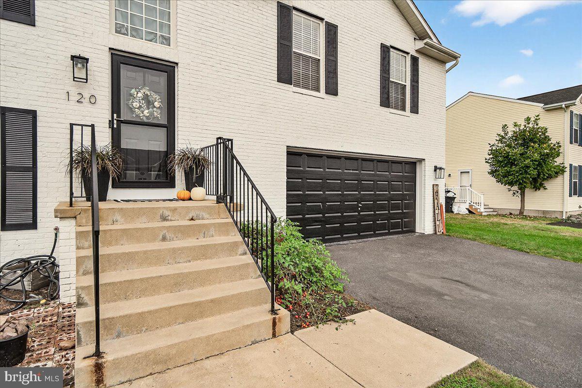 WOODLAND PARK - Residential