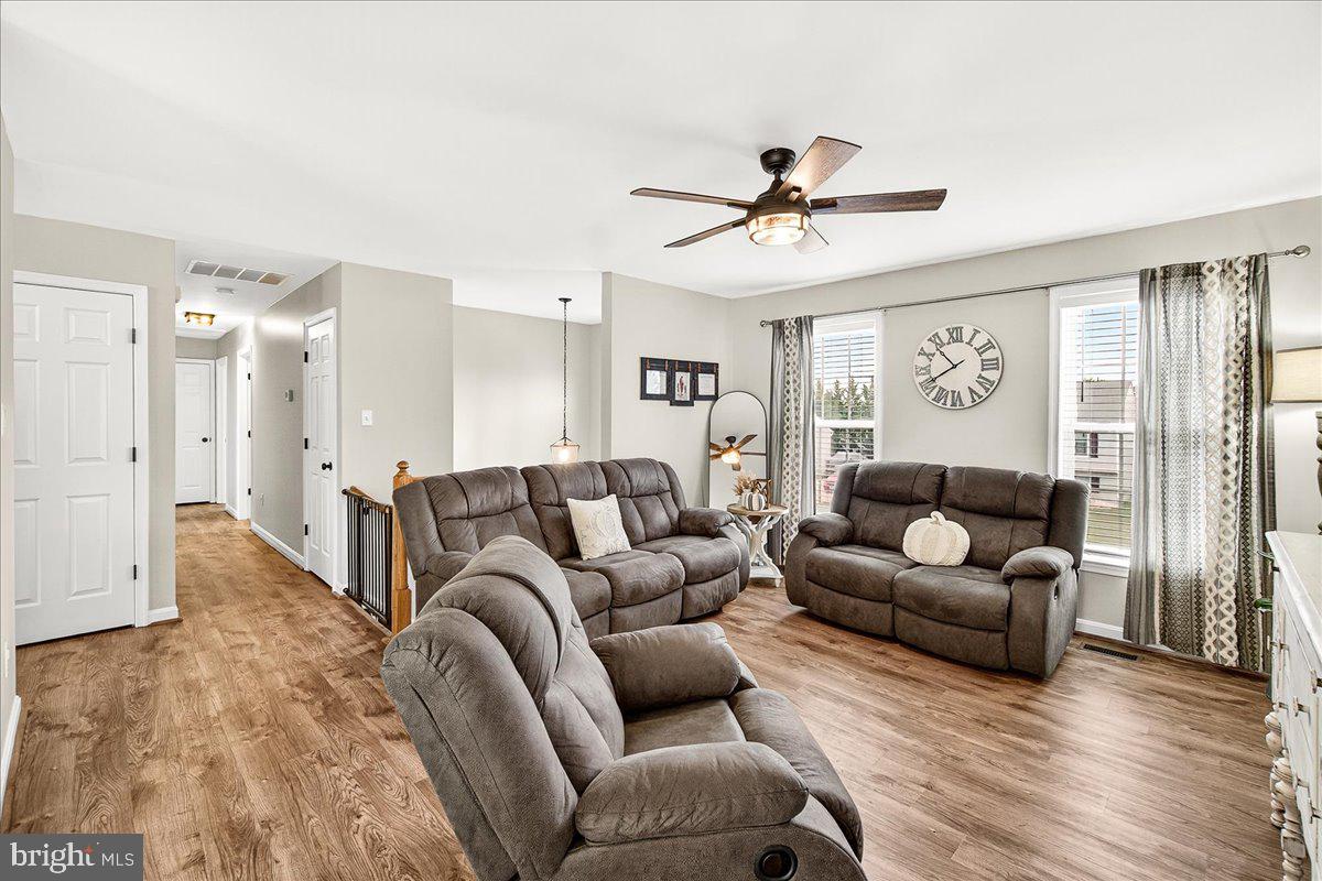 WOODLAND PARK - Residential