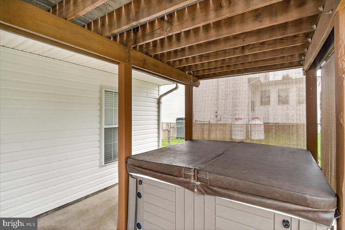 WOODLAND PARK - Residential