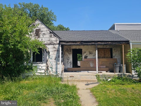 Townhouse For Sale - 515 Old Home Road<br/> BALTIMORE, MD 21206