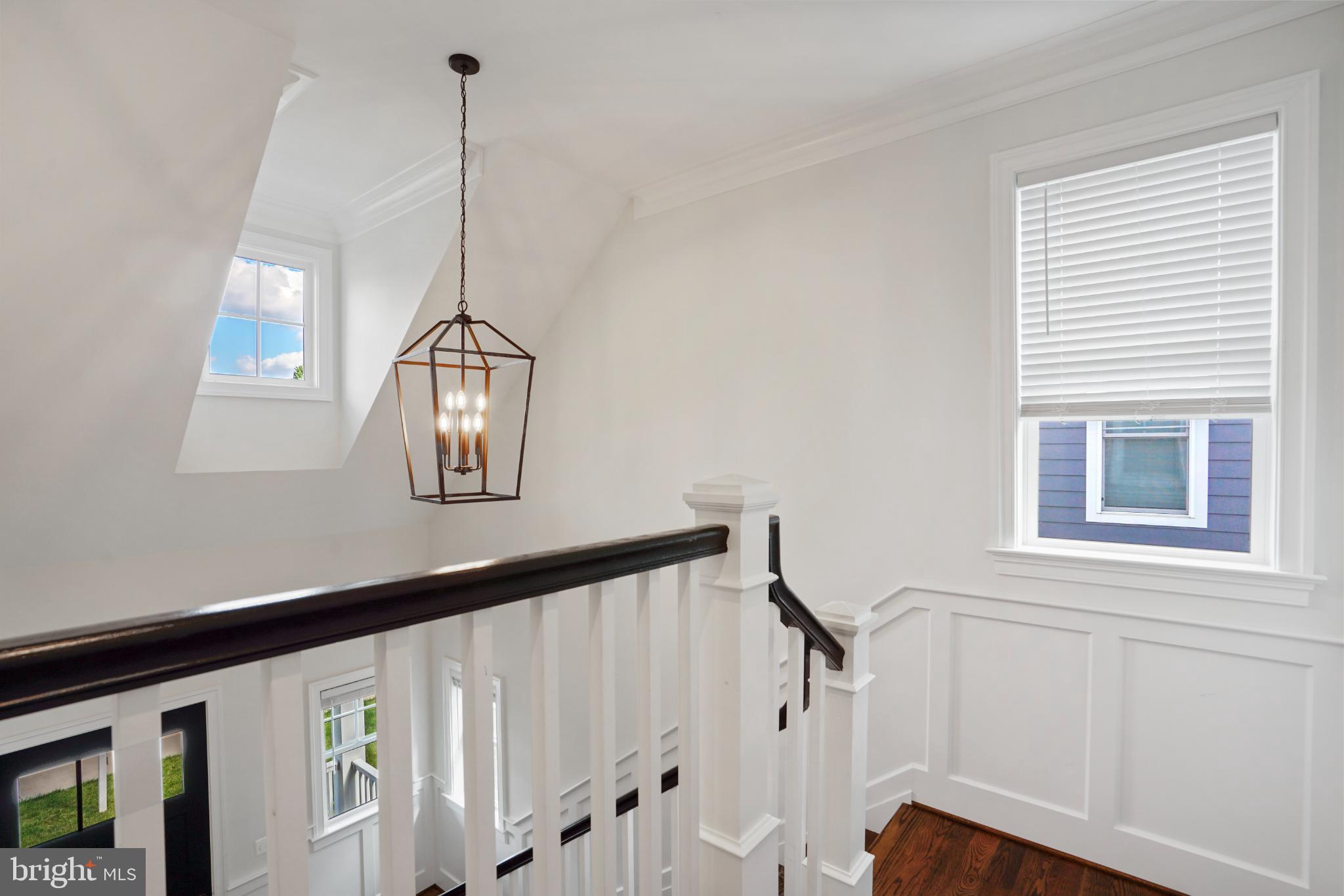 HIGHVIEW PARK - Residential Lease