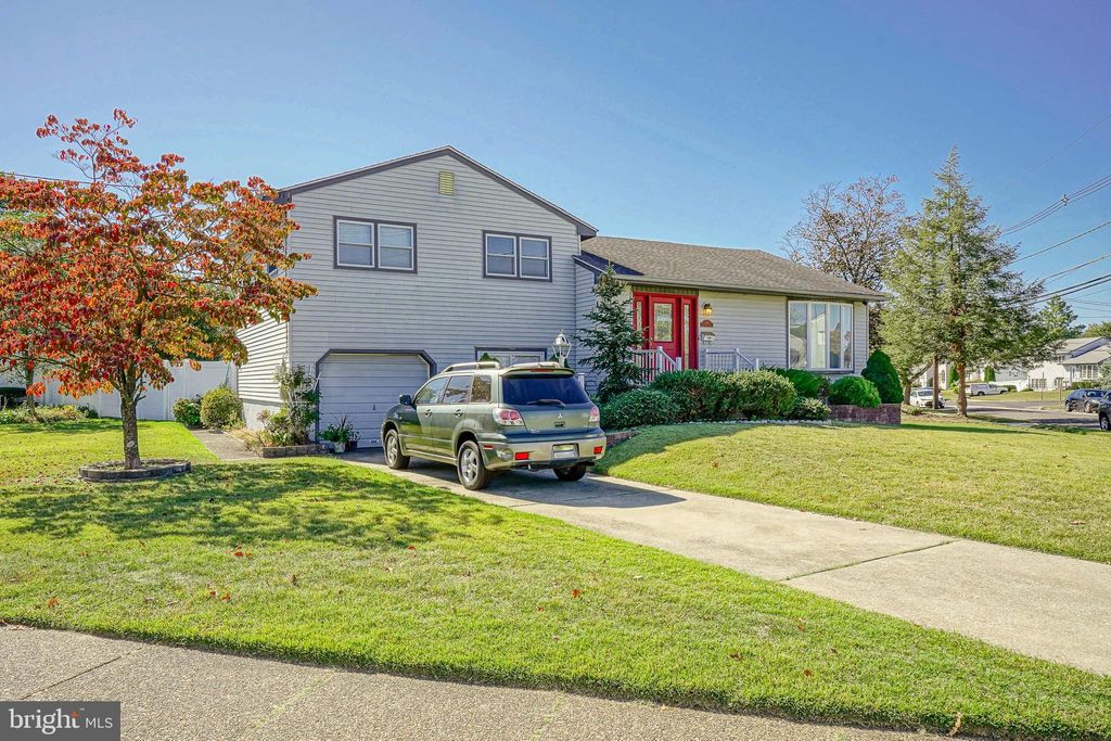 Photo of 600 Williams Avenue, RUNNEMEDE, NJ 08078 (MLS # NJCD2103546)