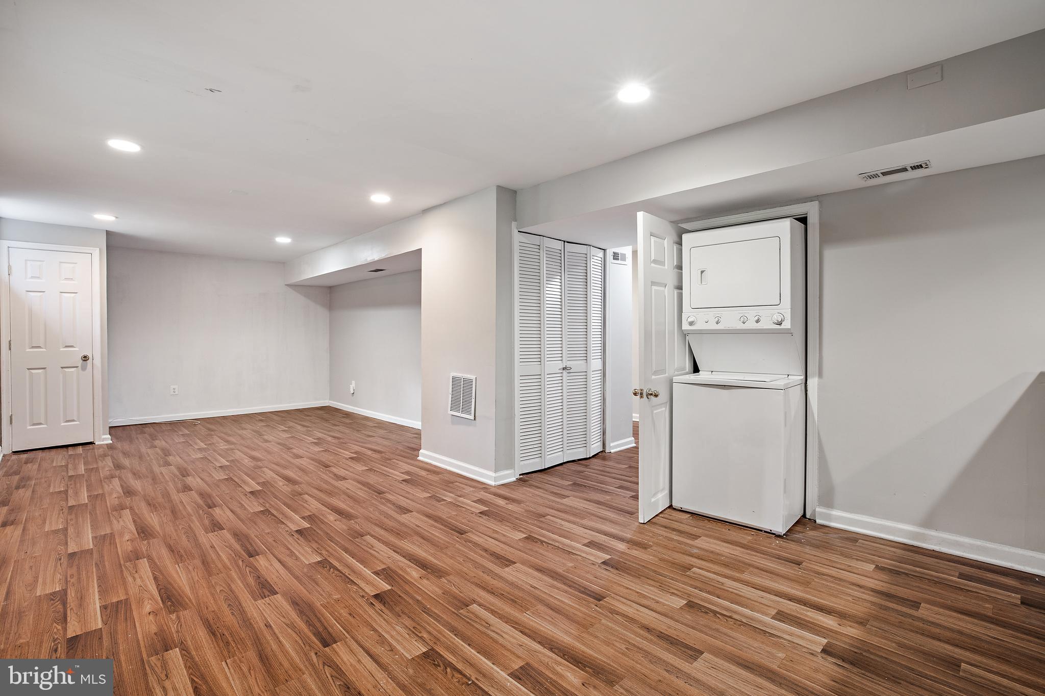 RED WILLOW - Residential Lease