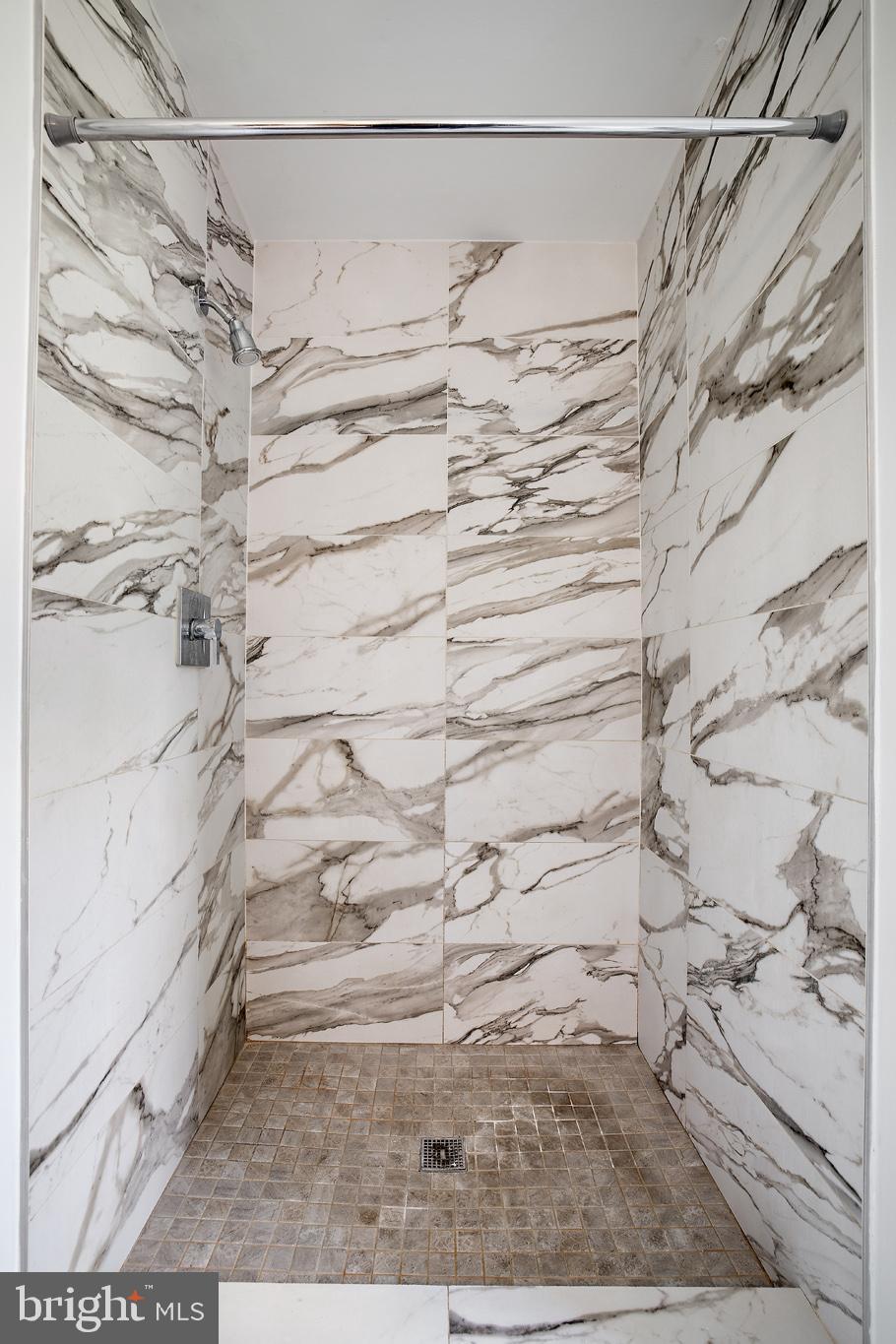 RED WILLOW - Residential Lease