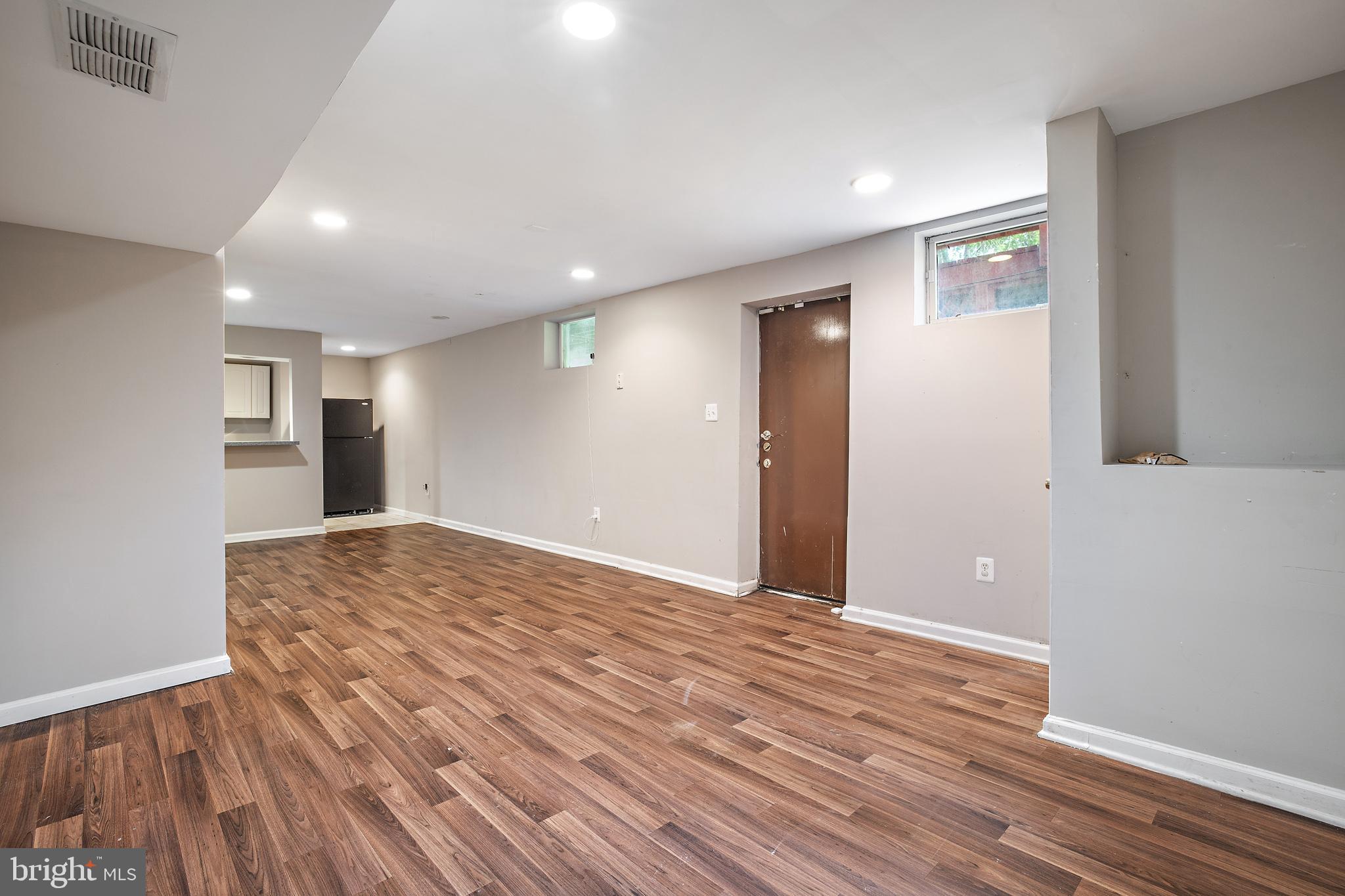 RED WILLOW - Residential Lease