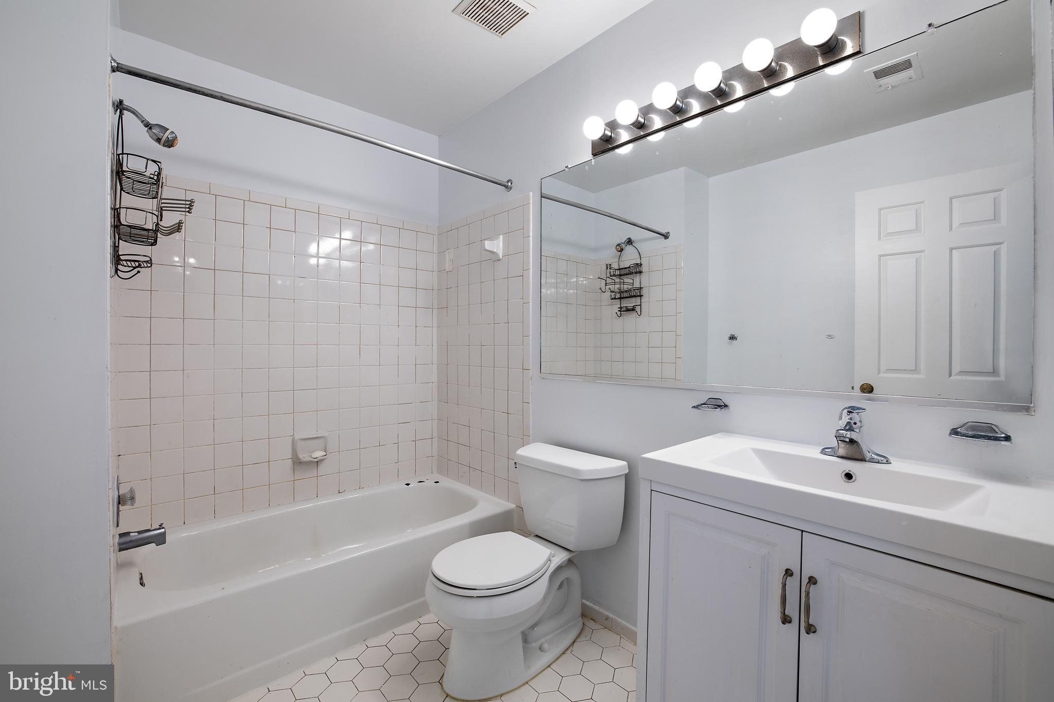 RED WILLOW - Residential Lease