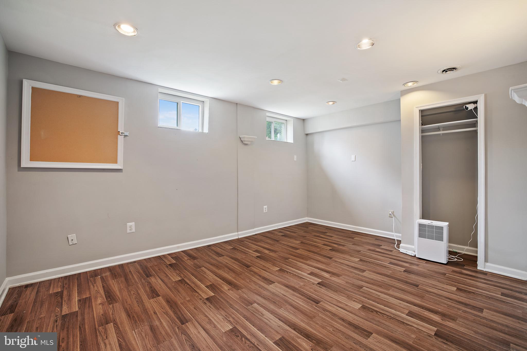 RED WILLOW - Residential Lease