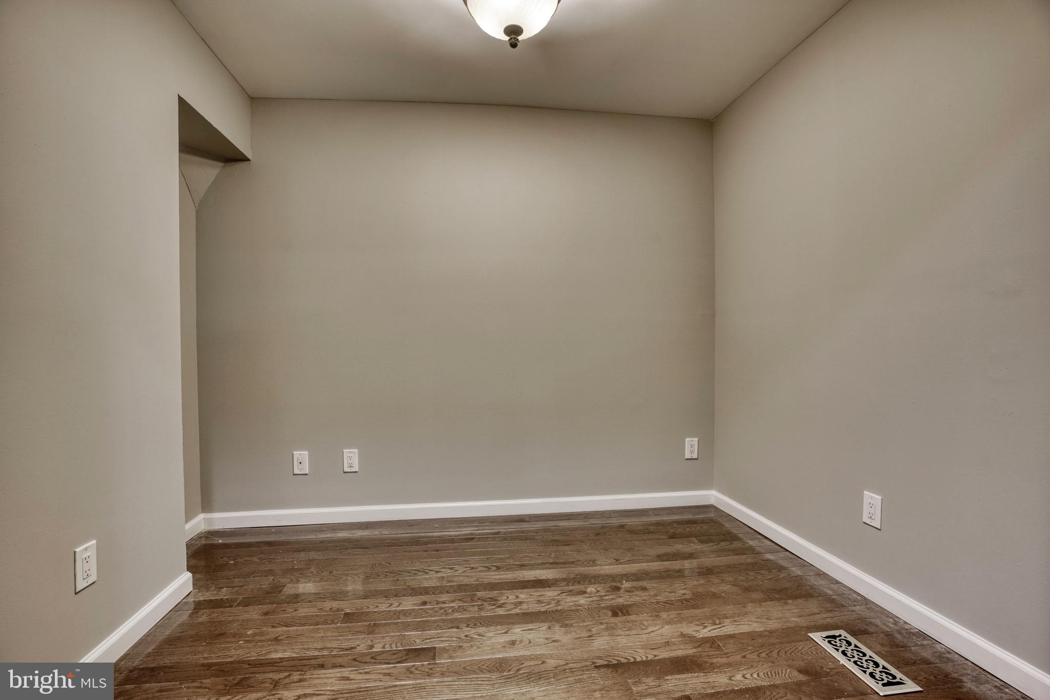 HAMPDEN HISTORIC DISTRICT - Residential