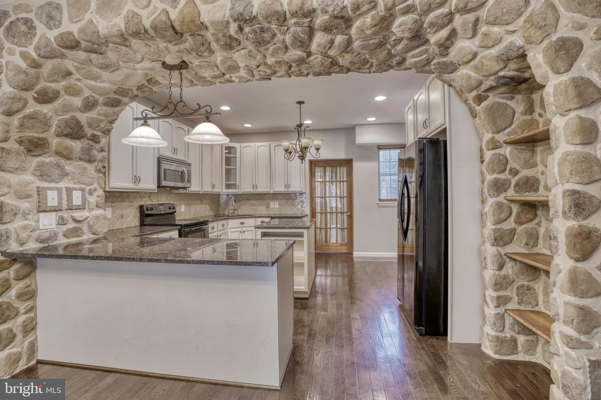 HAMPDEN HISTORIC DISTRICT - Residential