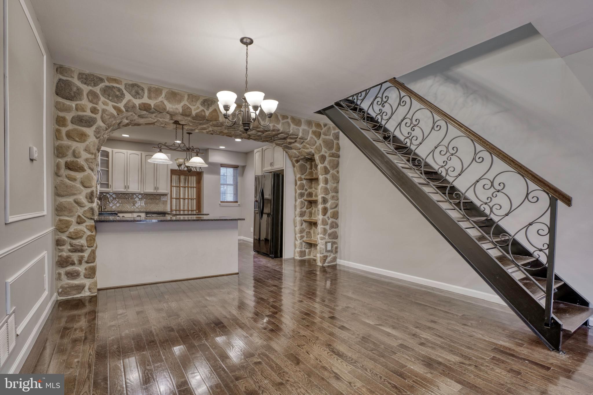 HAMPDEN HISTORIC DISTRICT - Residential