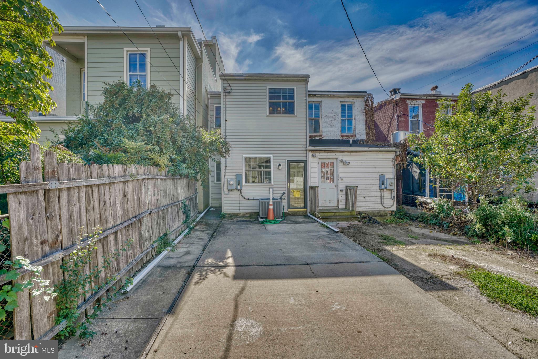 HAMPDEN HISTORIC DISTRICT - Residential