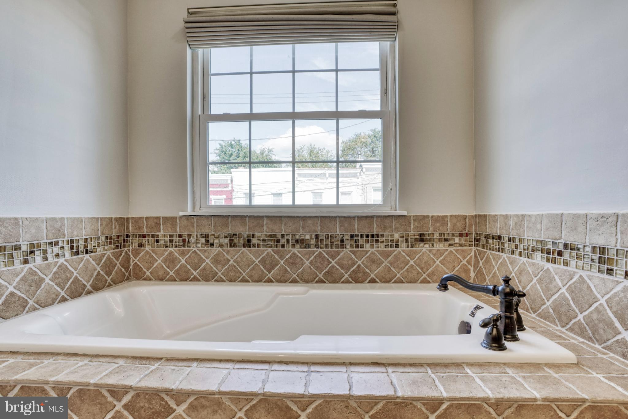 HAMPDEN HISTORIC DISTRICT - Residential