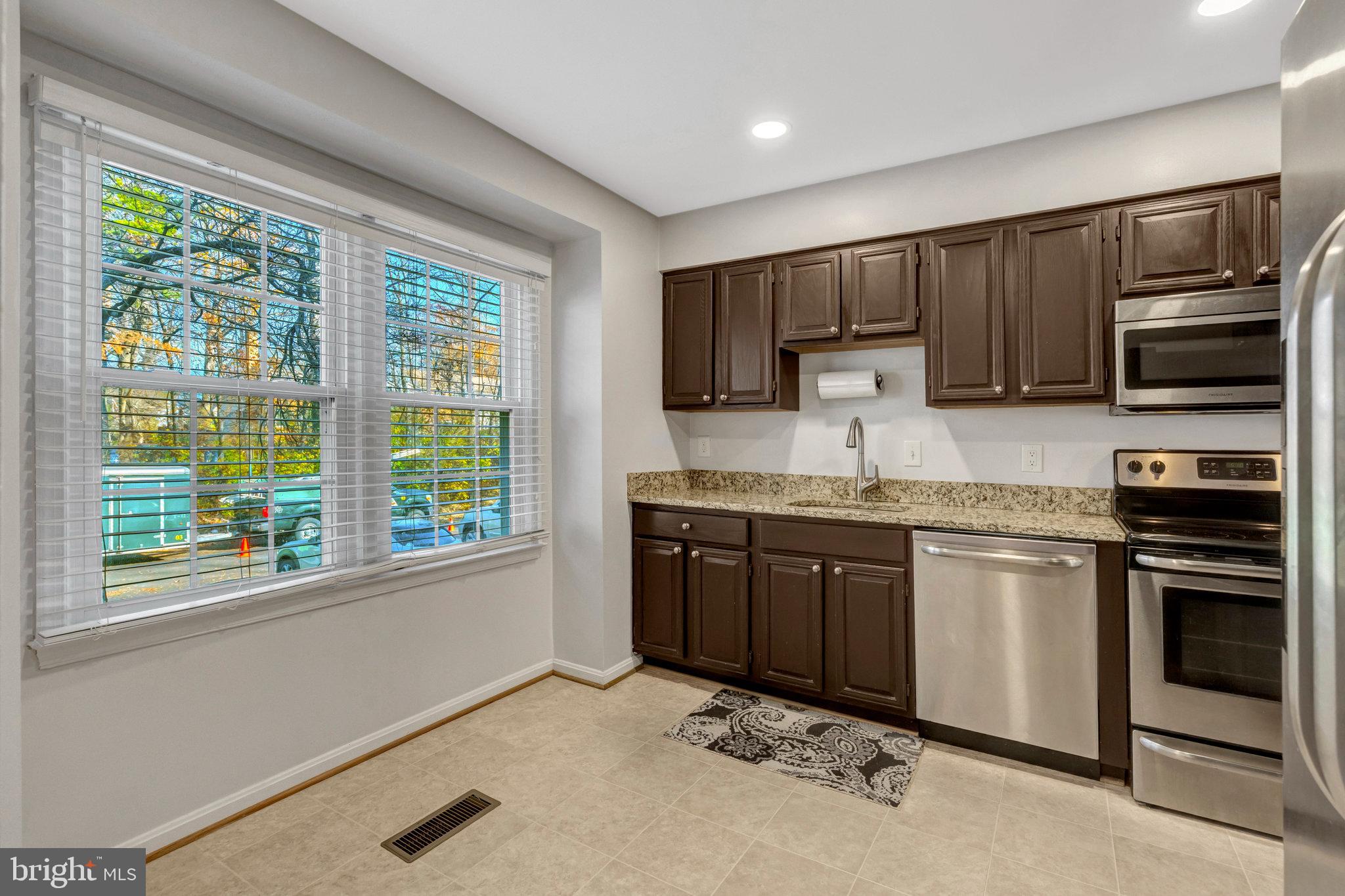 LITTLE ROCKY RUN - Residential Lease