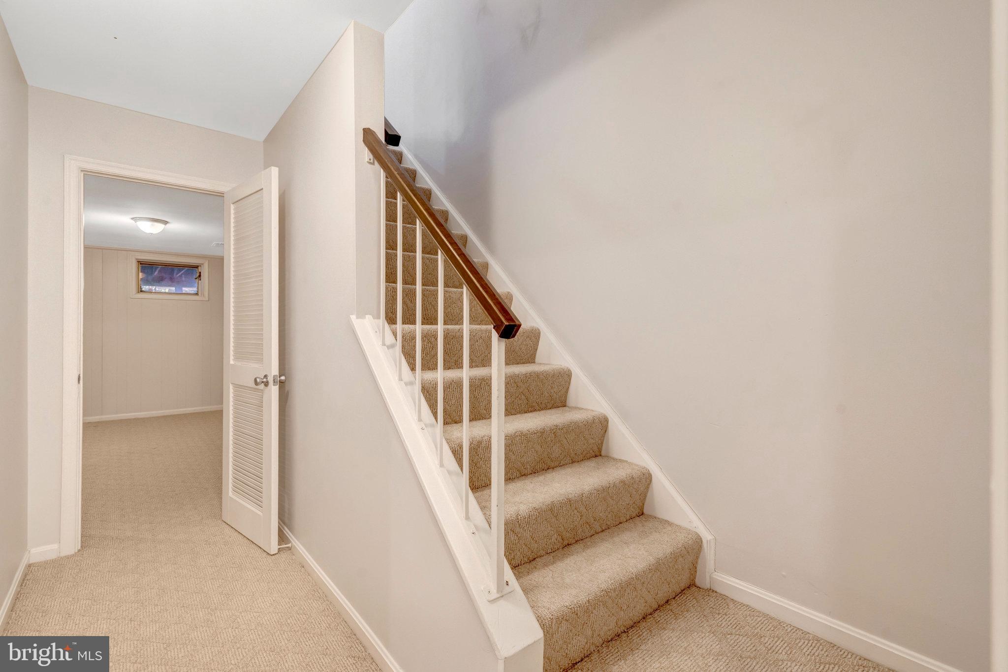 LITTLE ROCKY RUN - Residential Lease