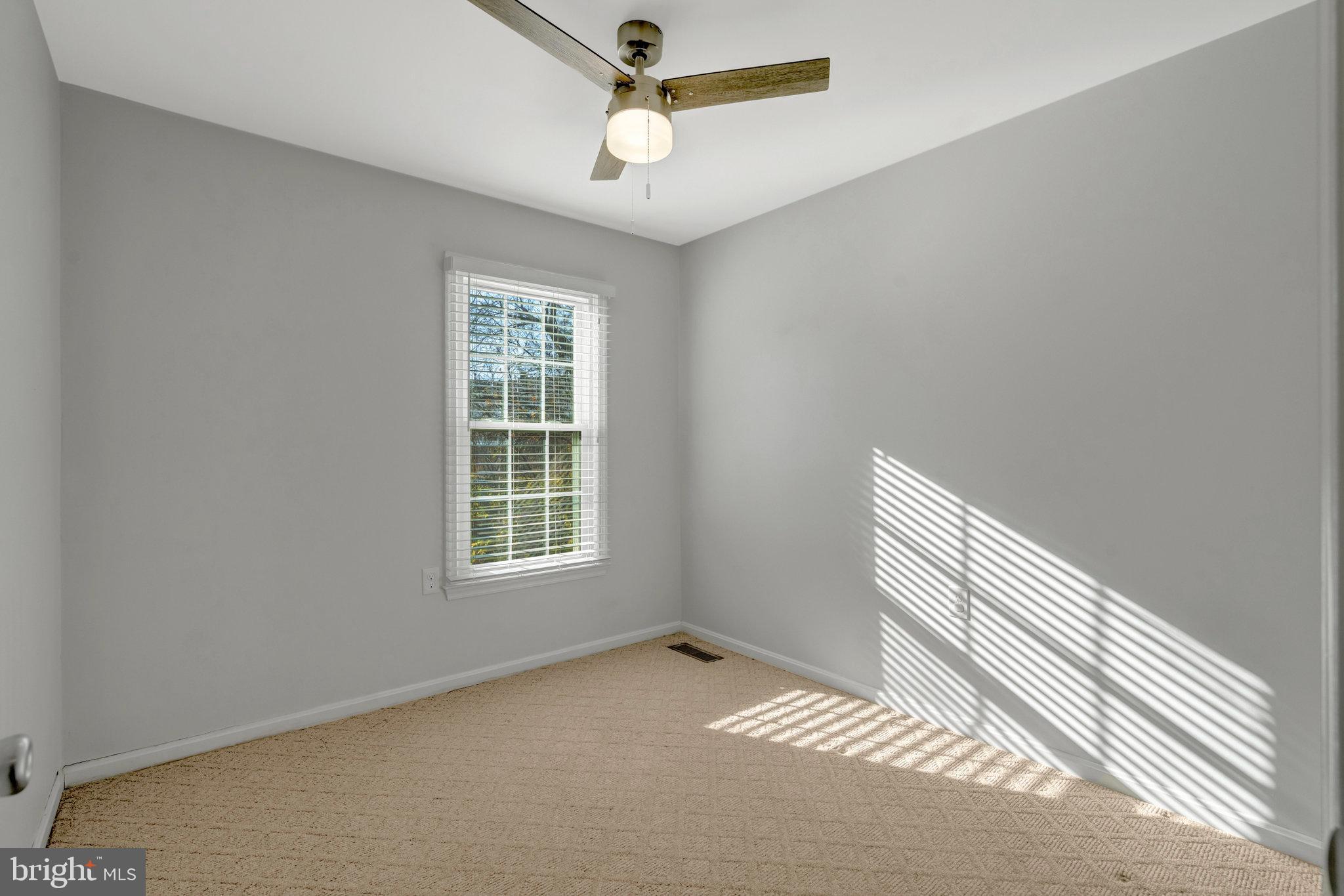 LITTLE ROCKY RUN - Residential Lease