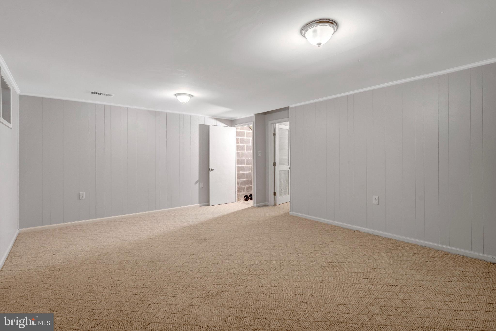 LITTLE ROCKY RUN - Residential Lease