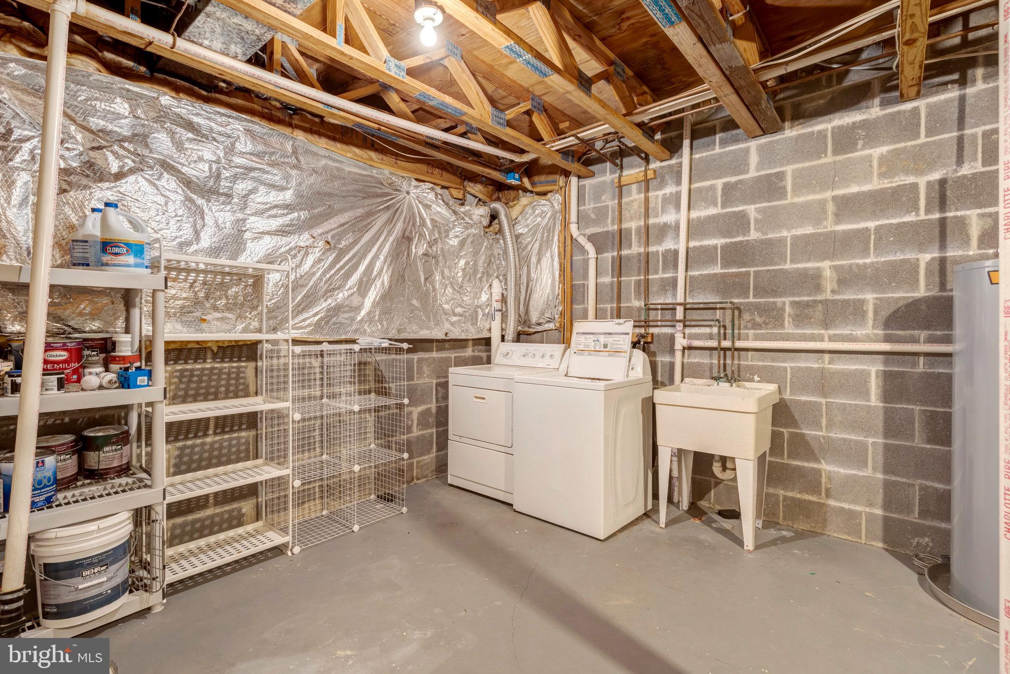 LITTLE ROCKY RUN - Residential Lease