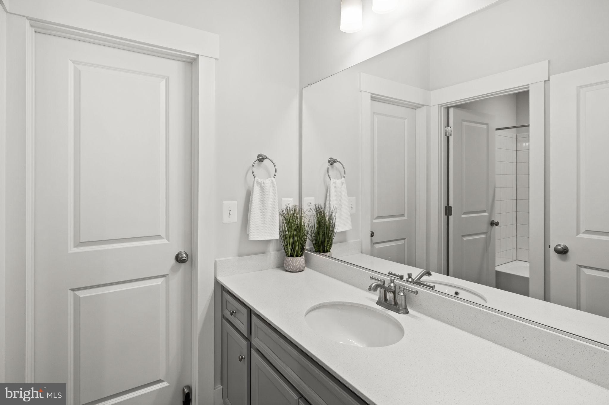 EMBREY MILL - Residential