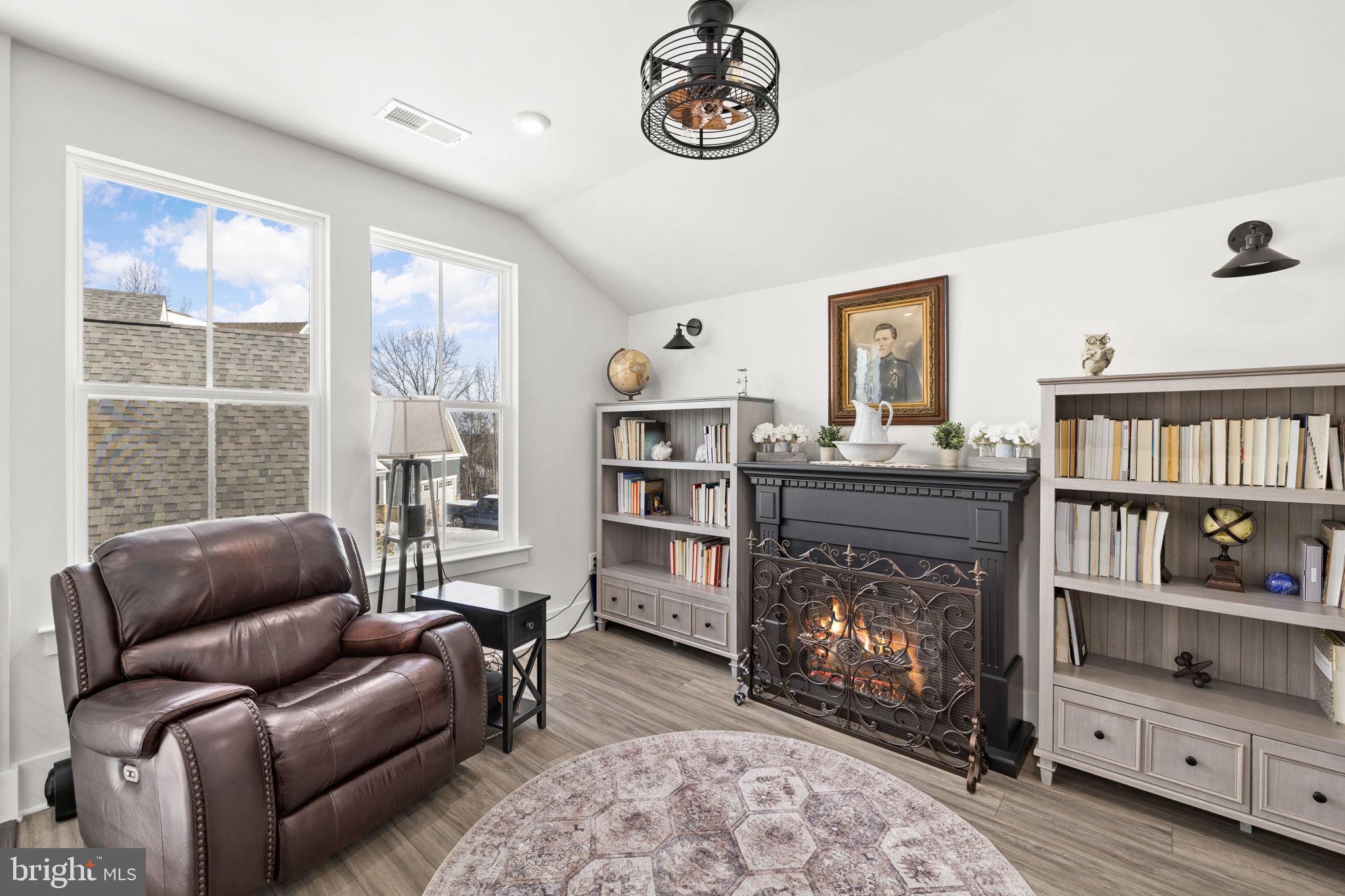 EMBREY MILL - Residential