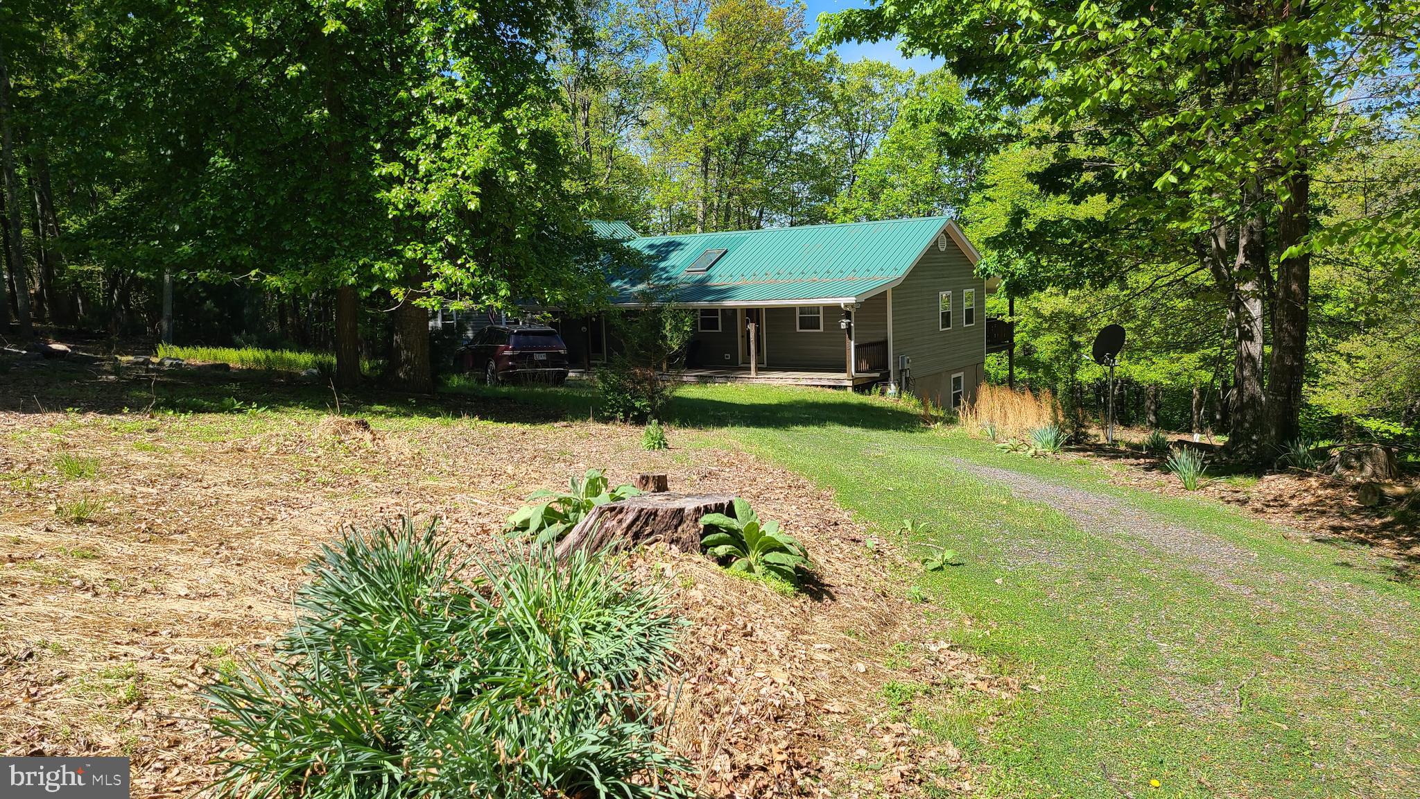 1725 LOOP ROAD