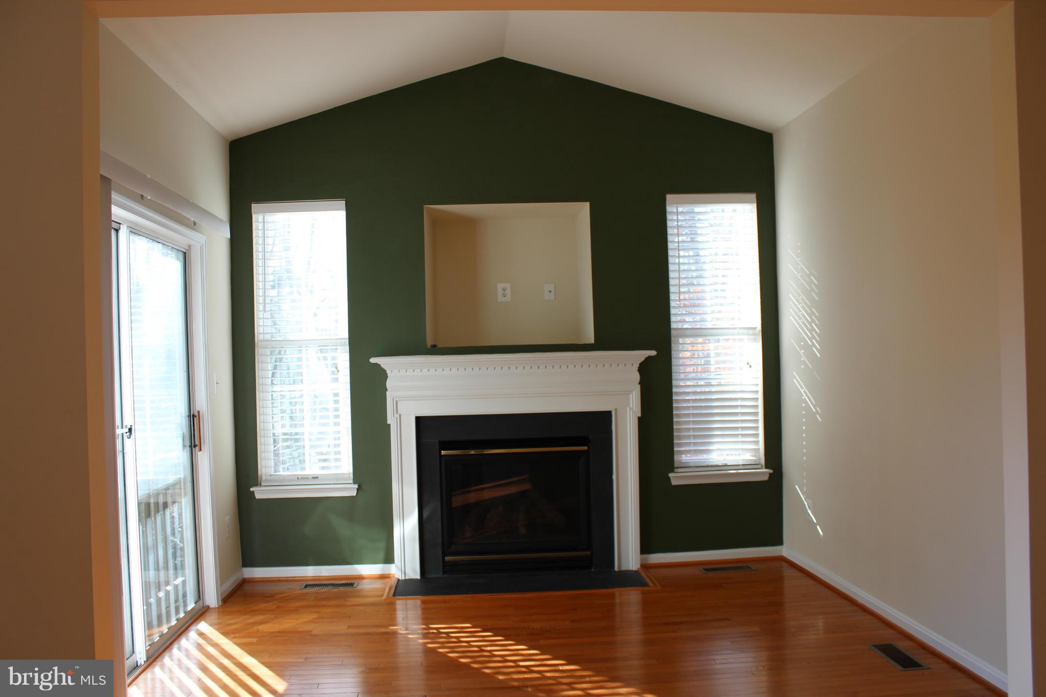 INDEPENDENCE - Residential Lease