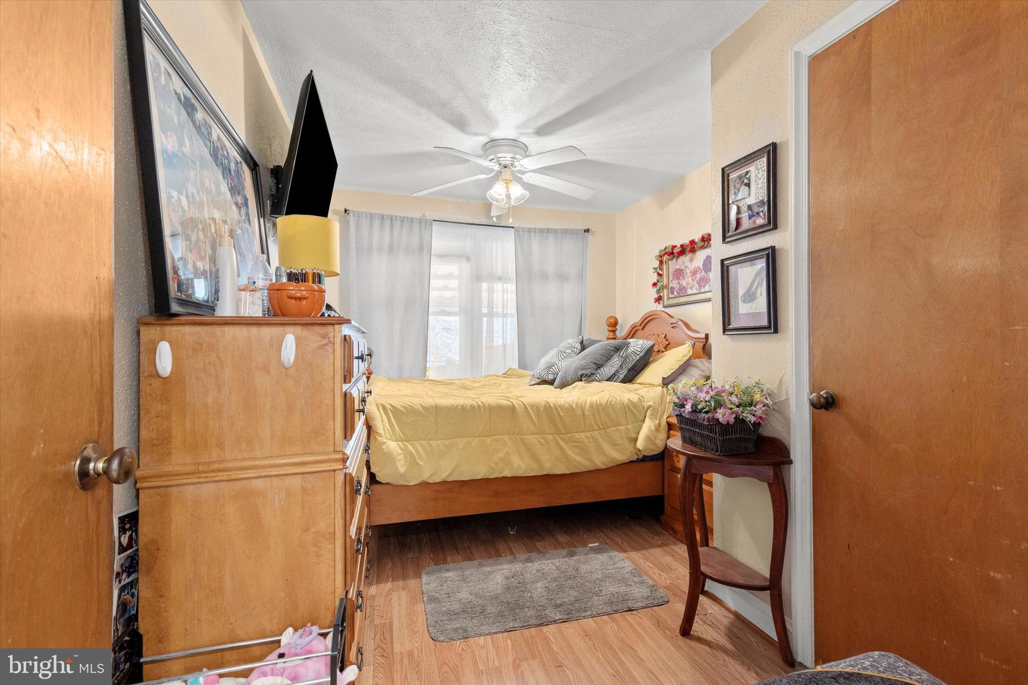 THE AVENUES - Residential