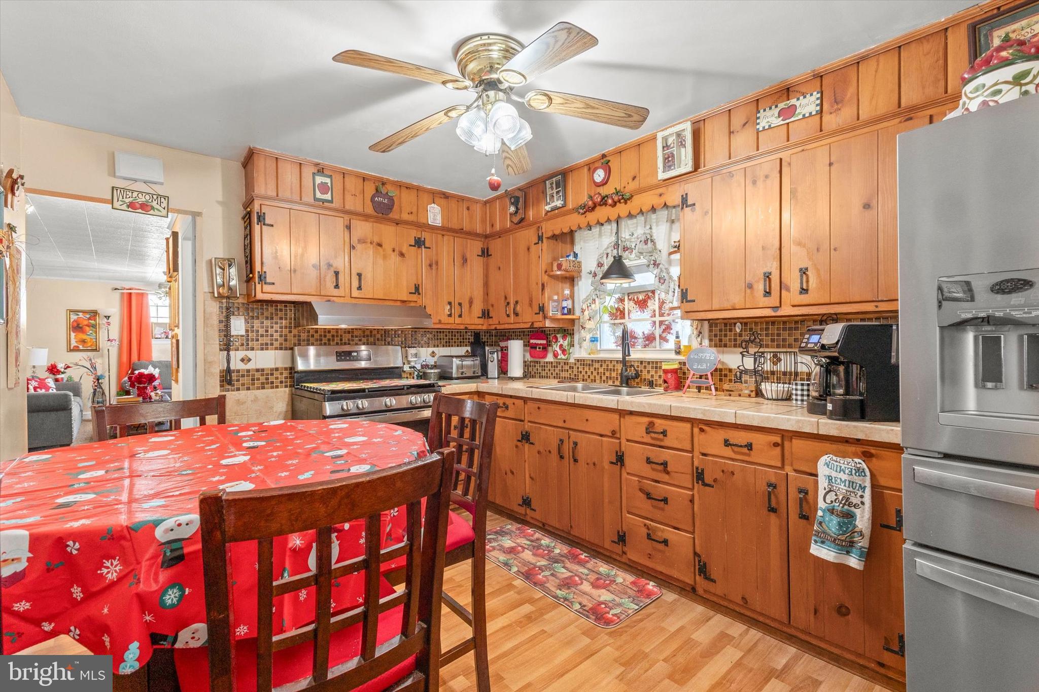 THE AVENUES - Residential