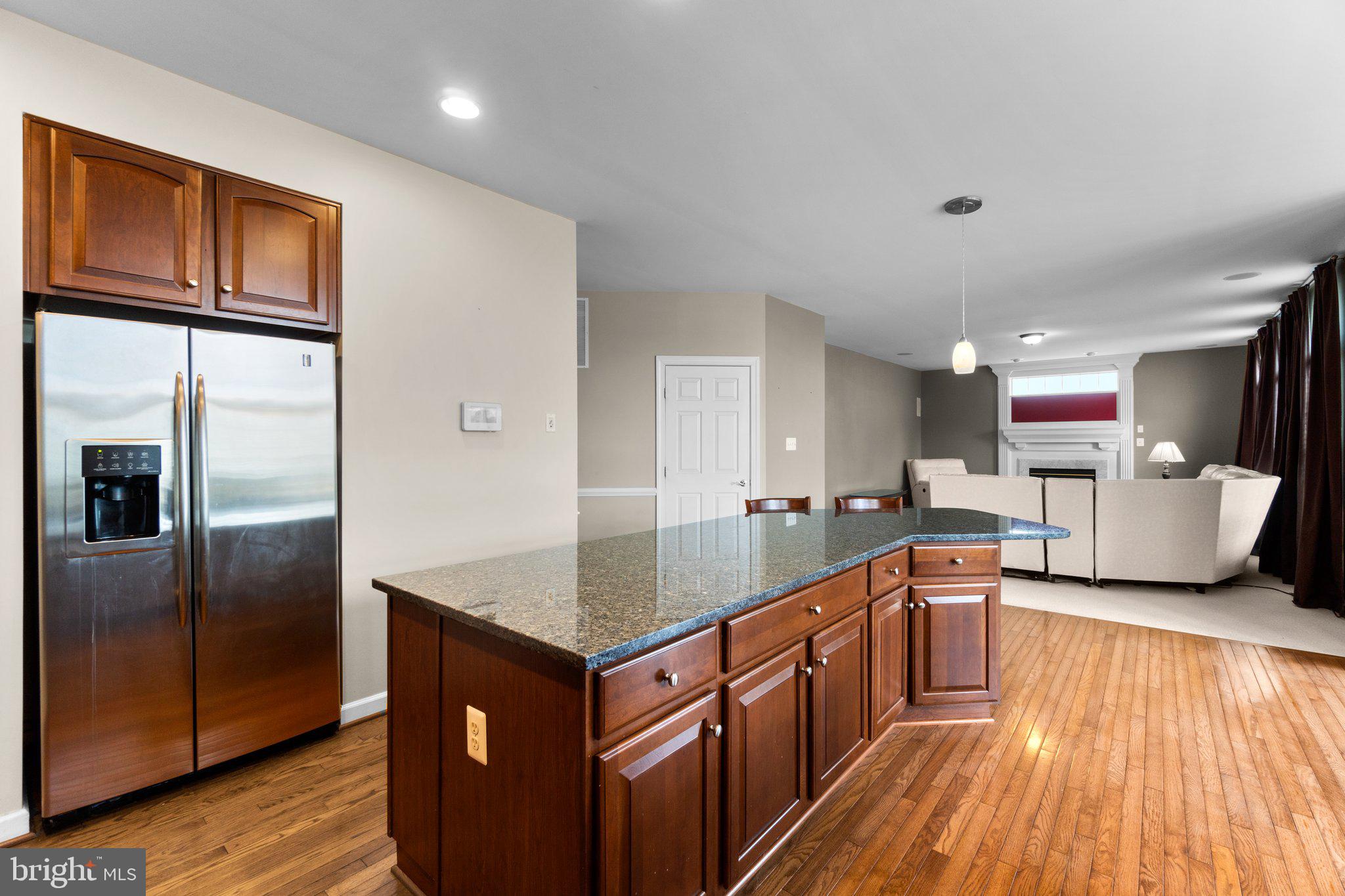 PARADISE MANOR - Residential