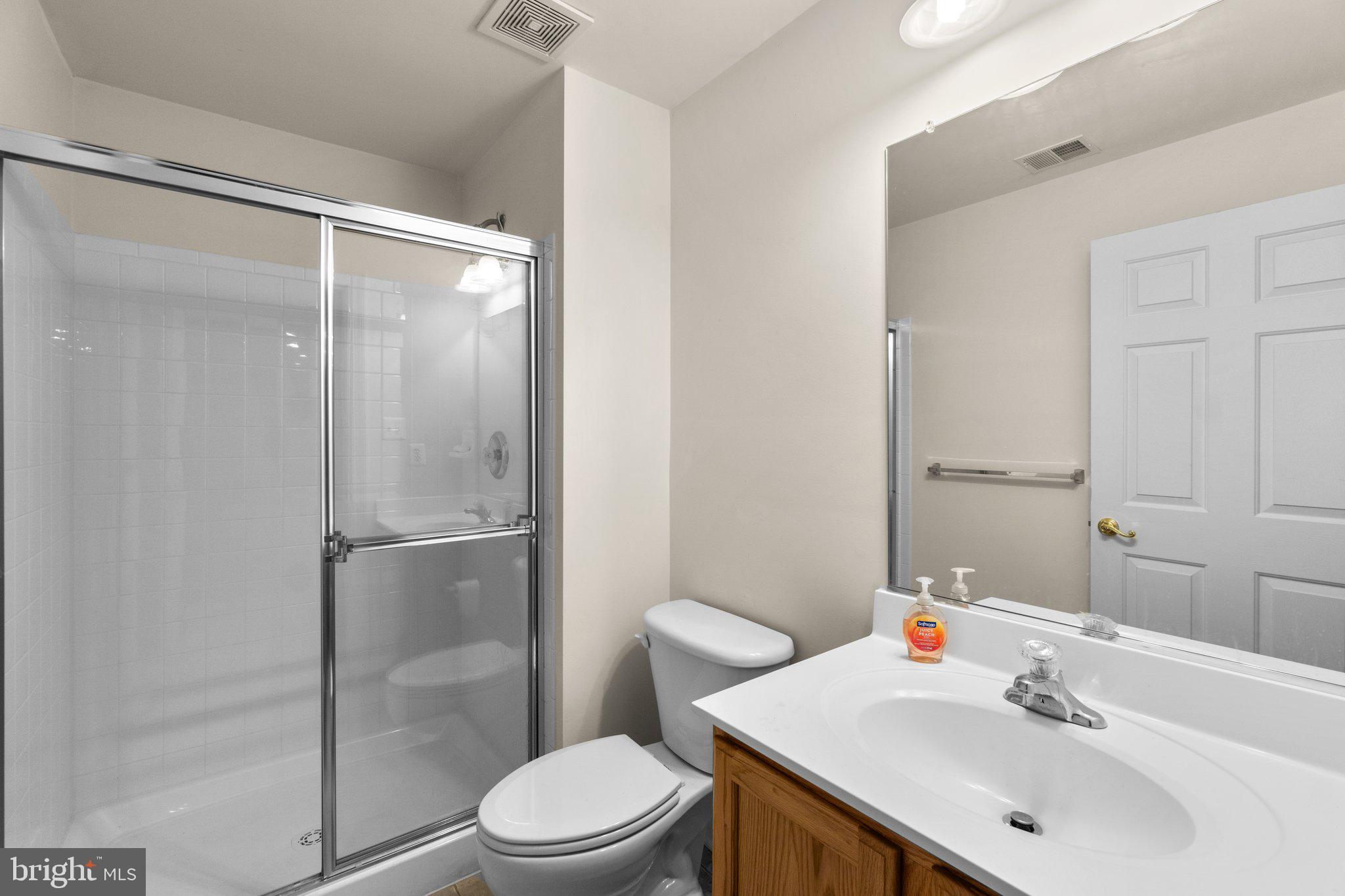 PARADISE MANOR - Residential