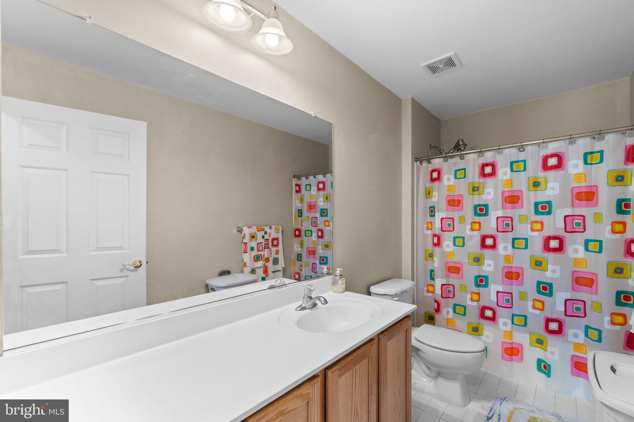 PARADISE MANOR - Residential