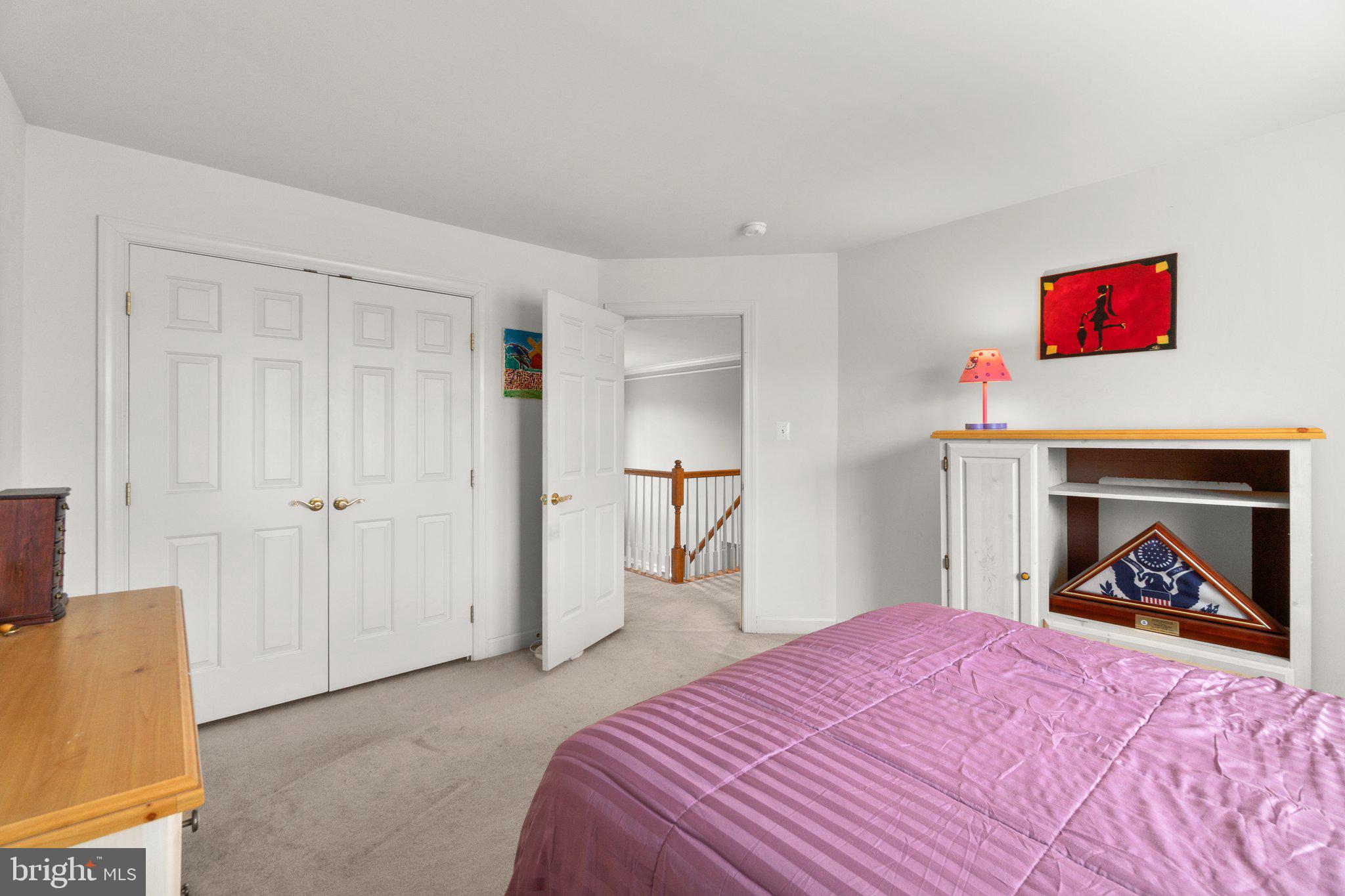 PARADISE MANOR - Residential