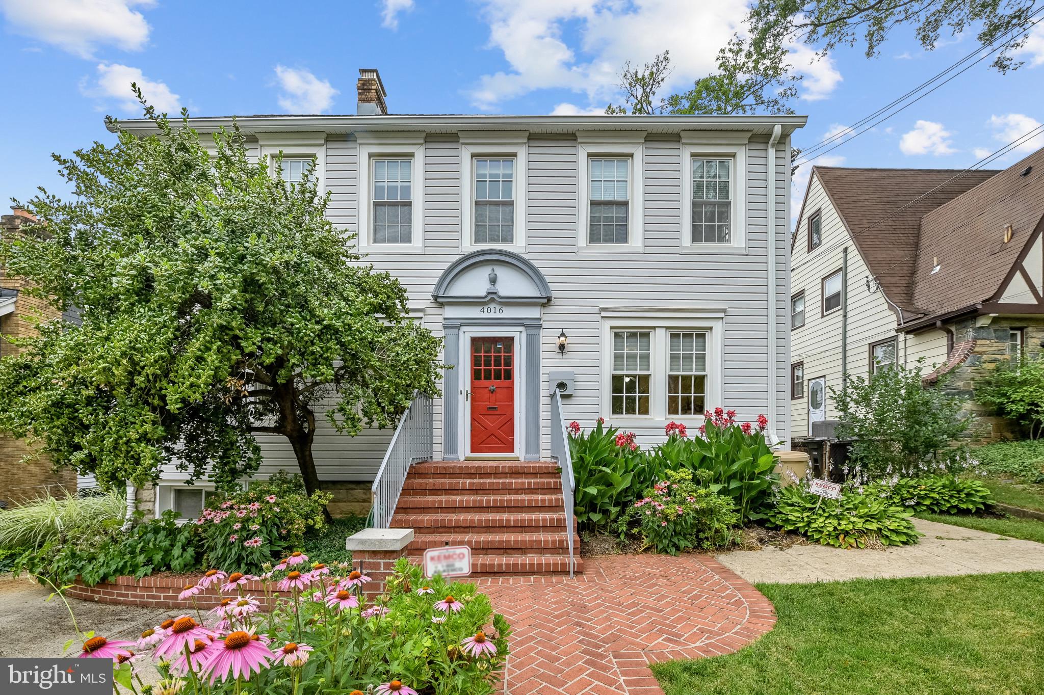 HYATTSVILLE HILLS - Residential